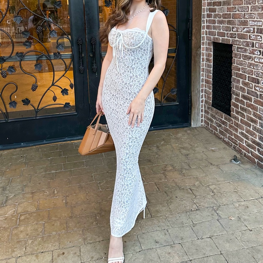 Elegant White Lace Maxi Dress with Corset Detail